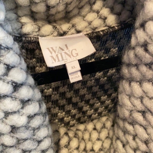 Wai Ming excellent condition black and white wool sweater - Picture 2 of 6